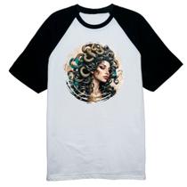 Camiseta Raglan Medusa beleza perigosa