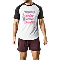 Camiseta Raglan Meu crime amar dorama Camiseta Raglan Meu crime amar dorama