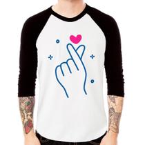 Camiseta Raglan Mini coração coreano Manga 3/4 - Foca na Moda Camiseta Raglan Mini coração coreano Manga 3/4 - Foca na Moda