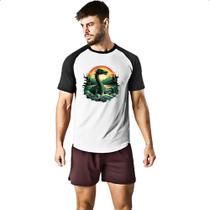 Camiseta Raglan Monstro do Lago Ness Sunset Art Camiseta Raglan Monstro do Lago Ness Sunset Art