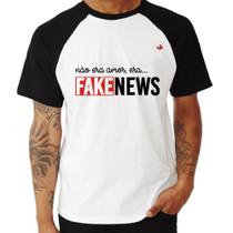 Camiseta Raglan Não era amor, era... fake news - Foca na Moda Camiseta Raglan Não era amor, era... fake news - Foca na Moda