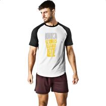 Camiseta Raglan Nunca fiz amigos com leite Camiseta Raglan Nunca fiz amigos com leite