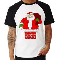 Camiseta Raglan Papai Noel Chaminé - Foca na Moda Camiseta Raglan Papai Noel Chaminé - Foca na Moda