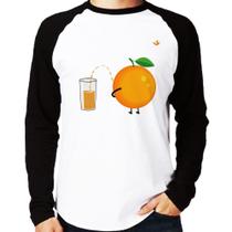 Camiseta Raglan Peeing Orange Manga Longa - Foca na Moda