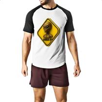 Camiseta Raglan Placa ET Area 51 3D Camiseta Raglan Placa ET Area 51 3D