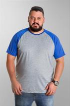 Camiseta Raglan Plus Size Cinza Mescla com Manga Azul Royal - 100% Poliéster