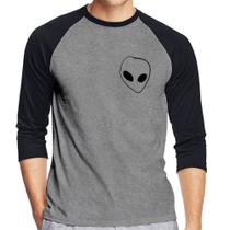 Camiseta Raglan Pocket Alien Manga 3/4 - Foca na Moda