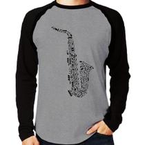 Camiseta Raglan Saxofone Notas Musicais Manga Longa - Foca na Moda