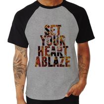 Camiseta Raglan Set your heart ablaze - Foca na Moda