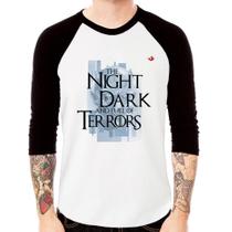 Camiseta Raglan The night is dark and full of terrors Manga 3/4 - Foca na Moda Camiseta Raglan The night is dark and full of terrors Manga 3/4 - Foca na Moda