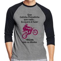 Camiseta Raglan Trilha com os dindos (moto rosa) Manga 3/4 - Foca na Moda Camiseta Raglan Trilha com os dindos (moto rosa) Manga 3/4 - Foca na Moda