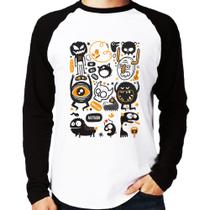 Camiseta Raglan We all have monsters within Manga Longa - Foca na Moda Camiseta Raglan We all have monsters within Manga Longa - Foca na Moda