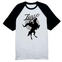 Camiseta Raglan Zorro sob a lua - Alearts