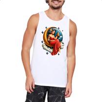 Camiseta Regata Diva na Lua tomando uma
