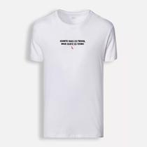 Camiseta Reserva Estampa Mais Sorte Tenho Masculina Branca Camiseta Reserva Estampa Mais Sorte Tenho Masculina Branca