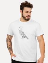 Camiseta Reserva Masculina Pica-Pau Livre Pra Ser Branca