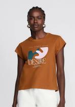 Camiseta Reta Decote Redondo MARROM Estampada DZARM/TAM: M Camiseta Reta Decote Redondo MARROM Estampada DZARM/TAM: M