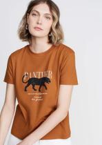 Camiseta Reta Manga Curta MARROM Estampada DZARM/ TAM:M Camiseta Reta Manga Curta MARROM Estampada DZARM/ TAM:M