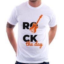 Camiseta Rock the day - Foca na Moda