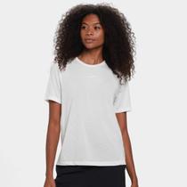Camiseta Salomon Shkout Core Ss Whisper Feminina Camiseta Salomon Shkout Core Ss Whisper Feminina