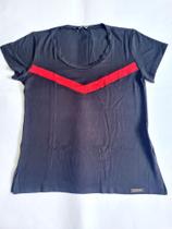 Camiseta salto triplo M preta recorte vermelho Camiseta salto triplo M preta recorte vermelho