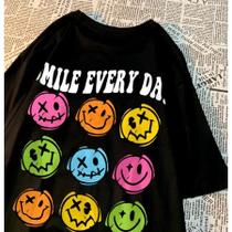 Camiseta Smile Sorria Todos Os dias Vários Sorrisos Camiseta Smile Sorria Todos Os dias Vários Sorrisos