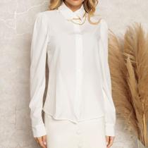 Camiseta social de manga longa com botões