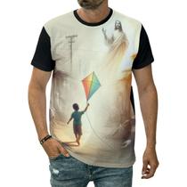 Camiseta Soltando Pipa Em Favela Jesus Cristo No Céu