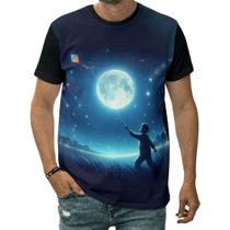 Camiseta Soltar Pipa No Campo Noite Lua Cheia Papagaio