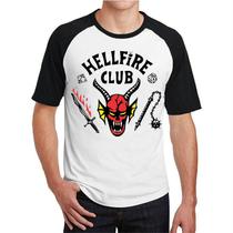 Camiseta Stranger Things Hellfire Club Manga Curta série