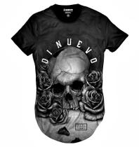 Camiseta Swag Caveira com Rosas Black and White Thug Life