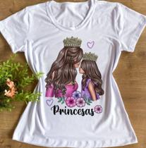 Camiseta T-shirt Feminina Branca Mãe e Filha Princesas - Sapato nunca é D+