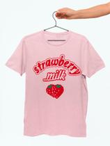 Camiseta T-Shirt Strawberry Milk Aesthetic - Unissex