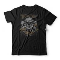 Camiseta Three Wise Skulls Studio Geek