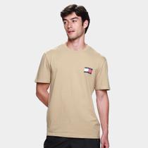 Camiseta Tommy Jeans Essential Flag Masculina