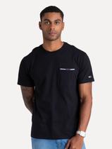 Camiseta Tommy Jeans Masculina Essential Flag Pocket Preta