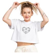 Camiseta TShirt Cropped Feminina Com Estampa De Coração Geométrico