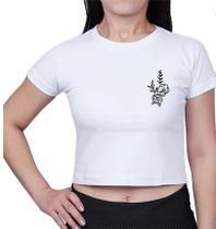Camiseta TShirt Cropped Feminina Com Estampa De Flores