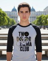 Camiseta Two Door Cinema Club Plus Size Camiseta Two Door Cinema Club Plus Size