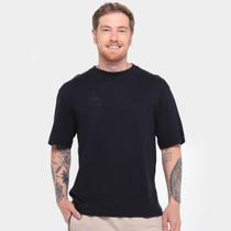 Camiseta Umbro Off the Pitch Masculino Camiseta Umbro Off the Pitch Masculino