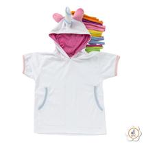 Camiseta Unicórnio com Capuz Dani Lessa