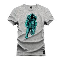 Camiseta Unissex Algodão Premium Estampada Astronauta