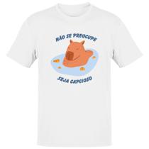 Camiseta Unissex Capivara de boas na lagoa