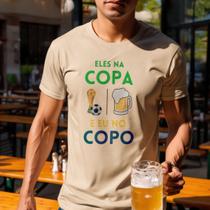 Camiseta Unissex Futebol E Copo Estampa Engraçada Confortável Casual Moderna Top Algodão Premium