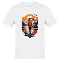 Camiseta Unissex Mochileira aventureira montanhas Camiseta Unissex Mochileira aventureira montanhas