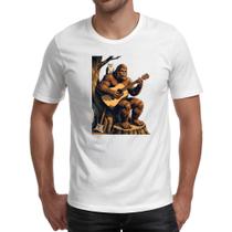 Camiseta Unissex Pe grande tocando violao