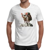 Camiseta Unissex Porco aventureiro Camiseta Unissex Porco aventureiro