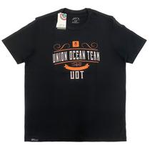 Camiseta UOT Preta Original UMCM-0052 Cor 01 Camiseta UOT Preta Original UMCM-0052 Cor 01