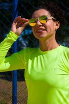 Camiseta UV Amarelo Neon Feminina Manga Longa com Proteção Solar FPU50+ evebeach* Camiseta UV Amarelo Neon Feminina Manga Longa com Proteção Solar FPU50+ evebeach*