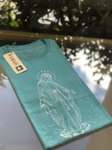 camiseta verde escuro com estampa camiseta verde escuro com estampa